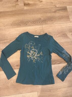 Angels Teal Long-Sleeve Graphic Tee with Metallic Skull